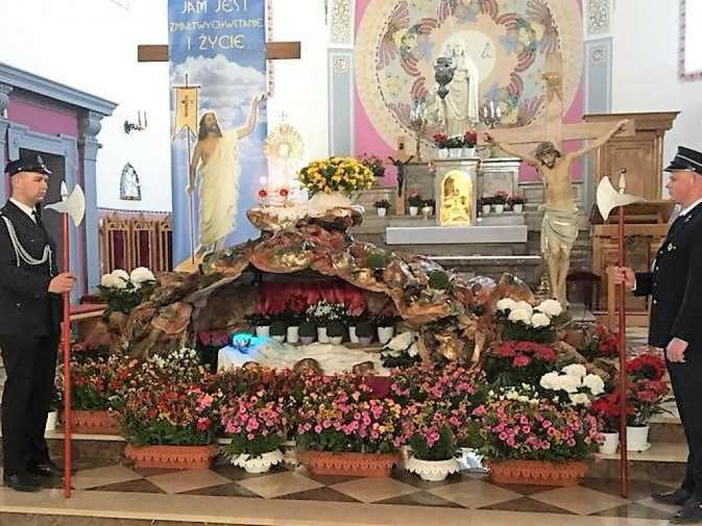 Symboliczne Groby Pańskie