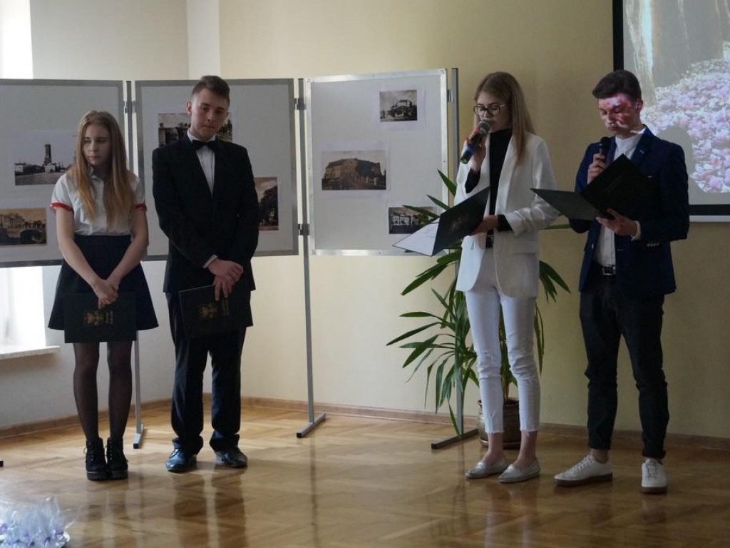 41 abiturientów Prusa