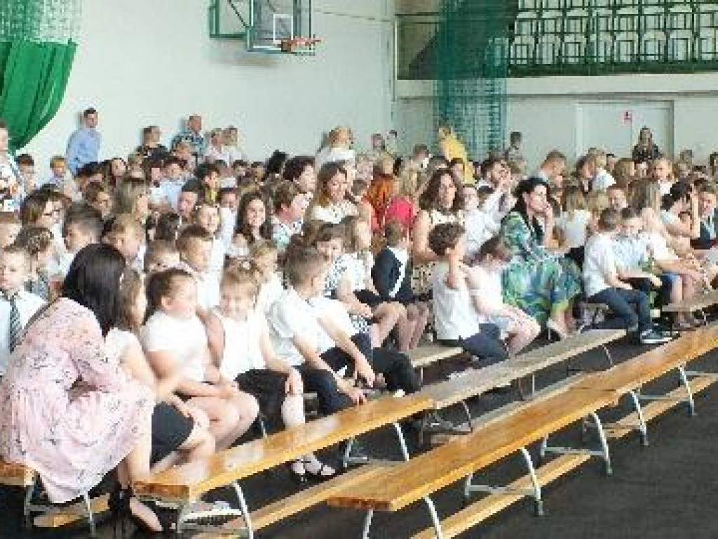 55 zdjęć z zakończenia roku szkolnego w Obrytem
