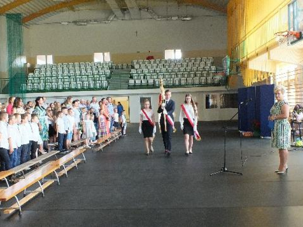 55 zdjęć z zakończenia roku szkolnego w Obrytem