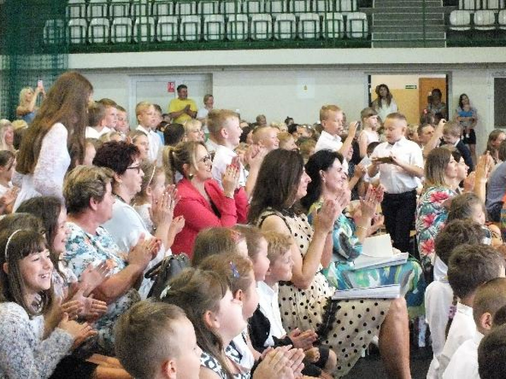 55 zdjęć z zakończenia roku szkolnego w Obrytem