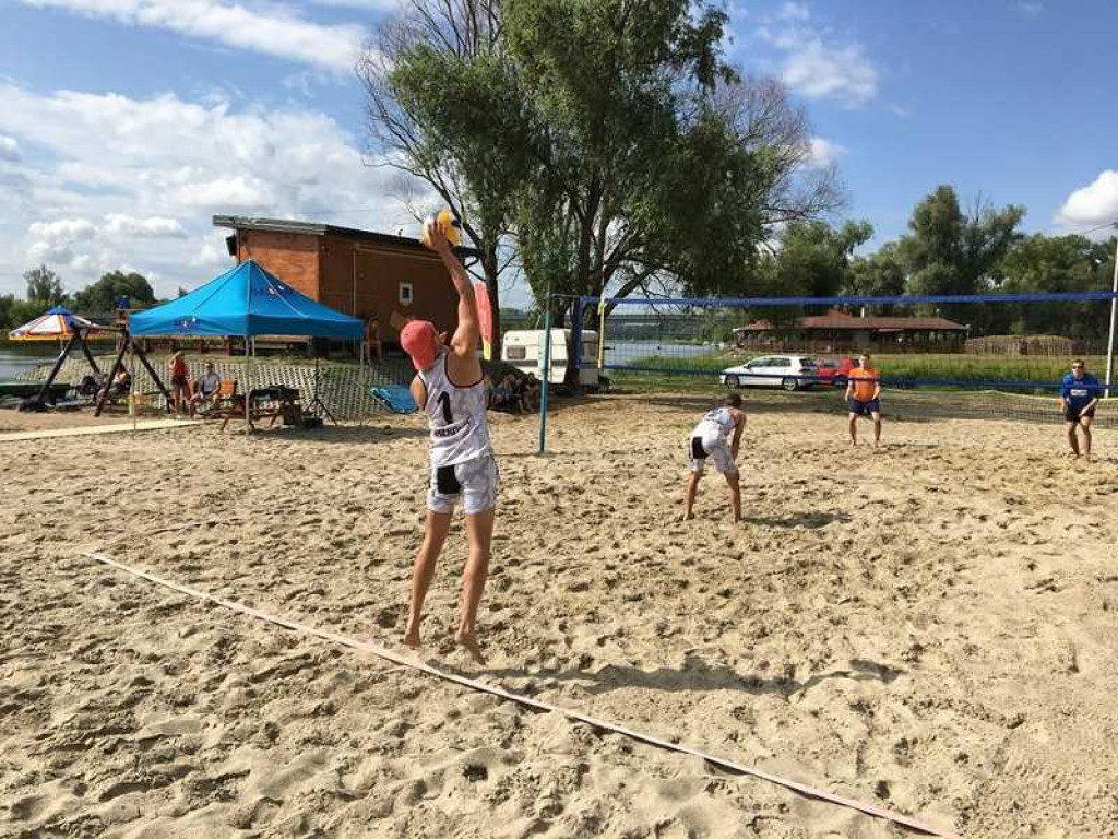 Wysoki poziom Turnieju Plażowego