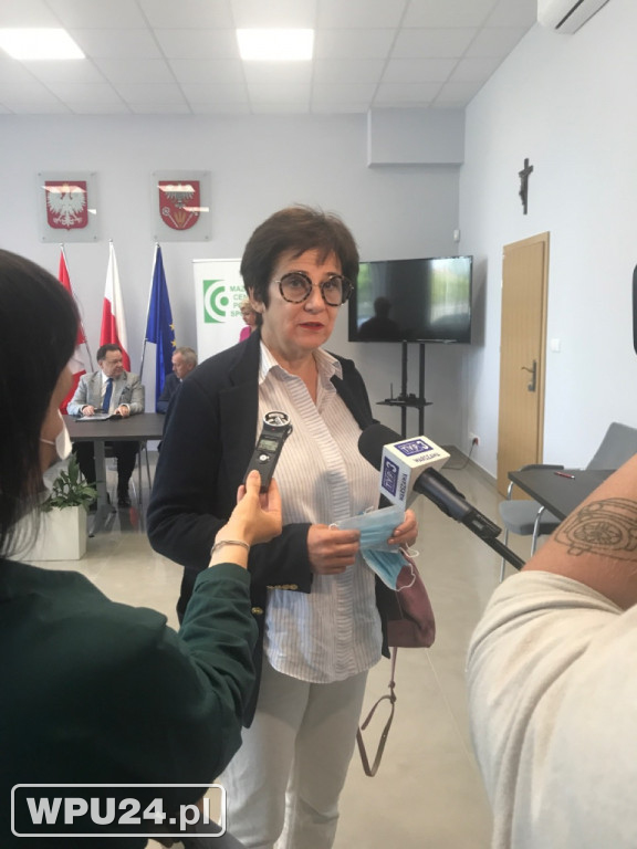 Podpisanie umów w starostwie