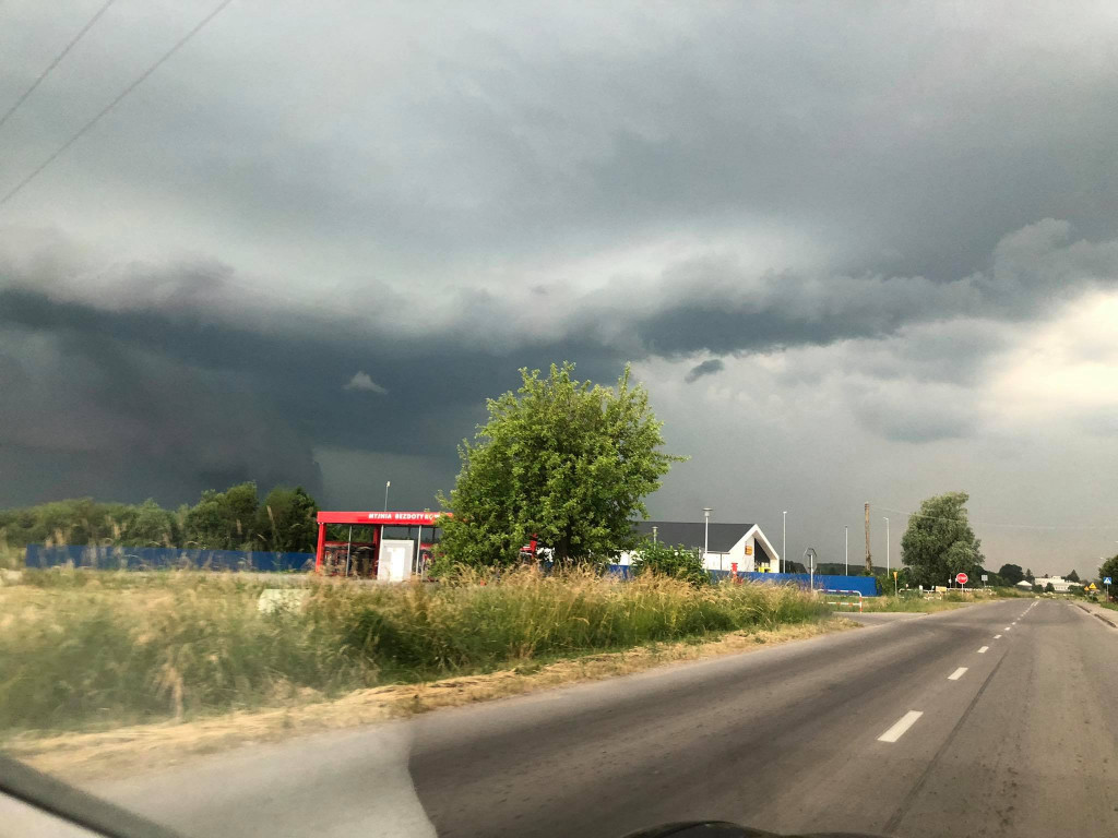 Wtorkowa burza nad powiatem pułtuskim