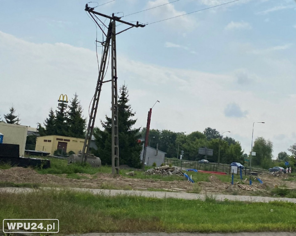 Nikły postęp prac na przebudowie ronda