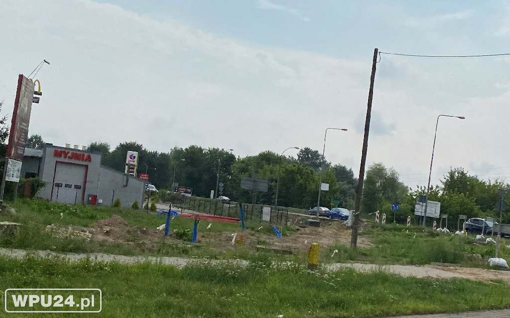 Nikły postęp prac na przebudowie ronda