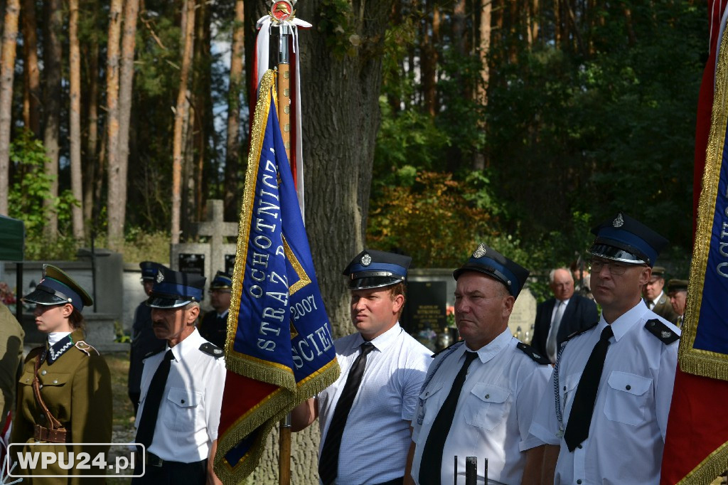 Uroczystości patriotyczne w Obrytem