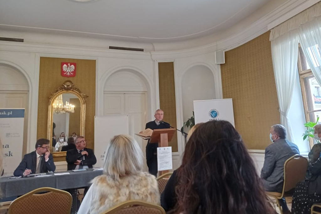 Ogólnopolska konferencja w Dni Patrona