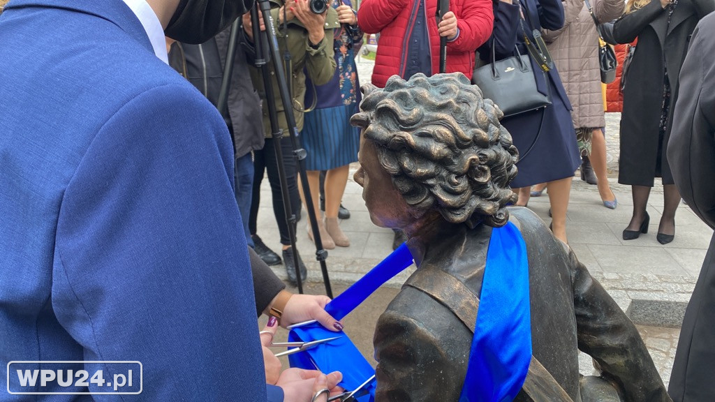 Odsłonięcie szkolnego pomnika