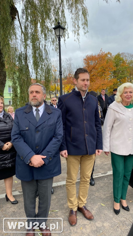 Odsłonięcie szkolnego pomnika