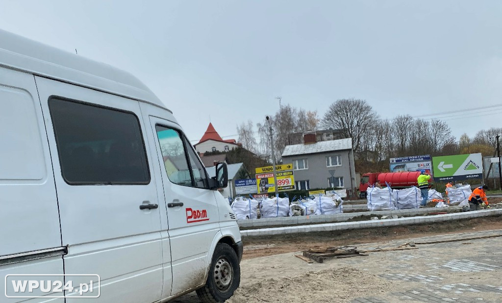 Postęp prac na rondzie DK 61 w Pułtusku