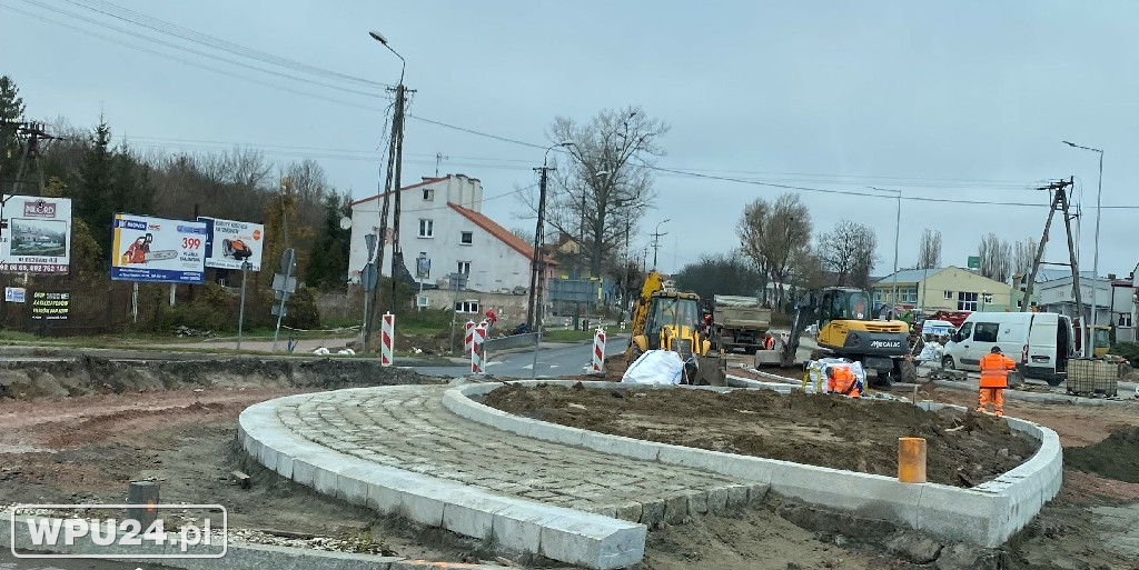 Postęp prac na rondzie DK 61 w Pułtusku