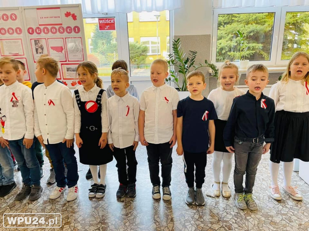 Szkolne świętowanie Święta Niepodległości