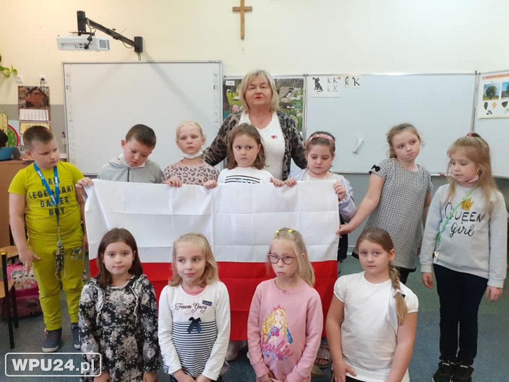 Szkolne świętowanie Święta Niepodległości