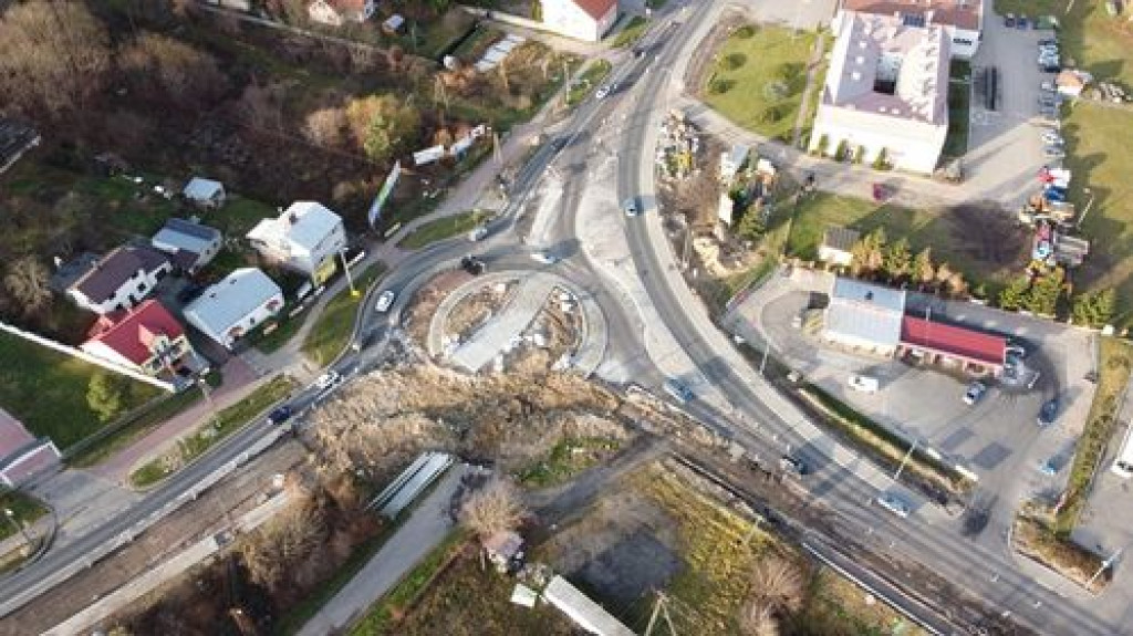Widok na przebudowę ronda na DK61 w Pułtusku
