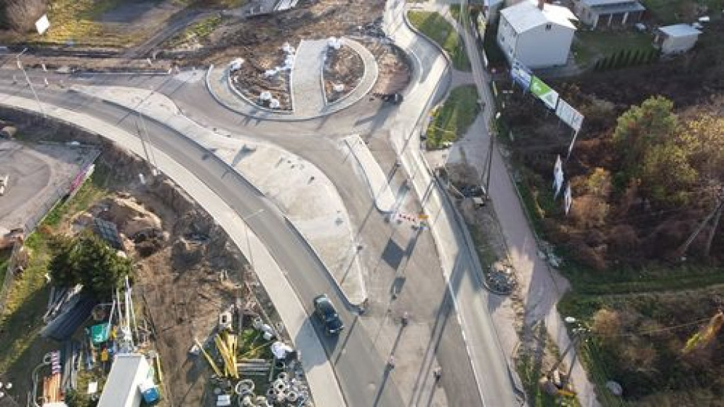 Widok na przebudowę ronda na DK61 w Pułtusku
