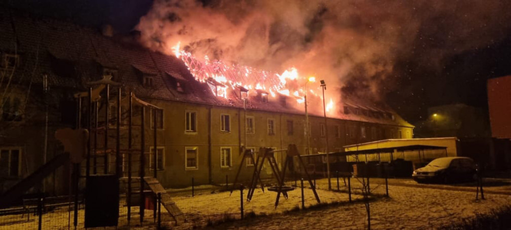 Pożar kamienicy na ul. Traugutta w Pułtusku