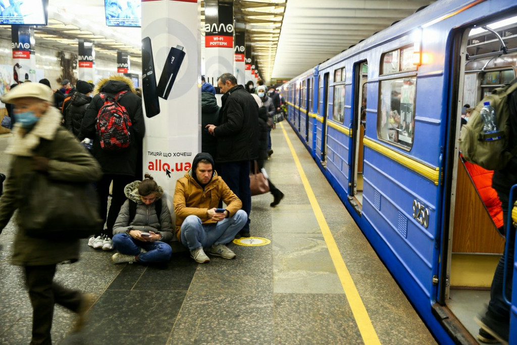 Tak wygląda życie w ukraińskich schronach