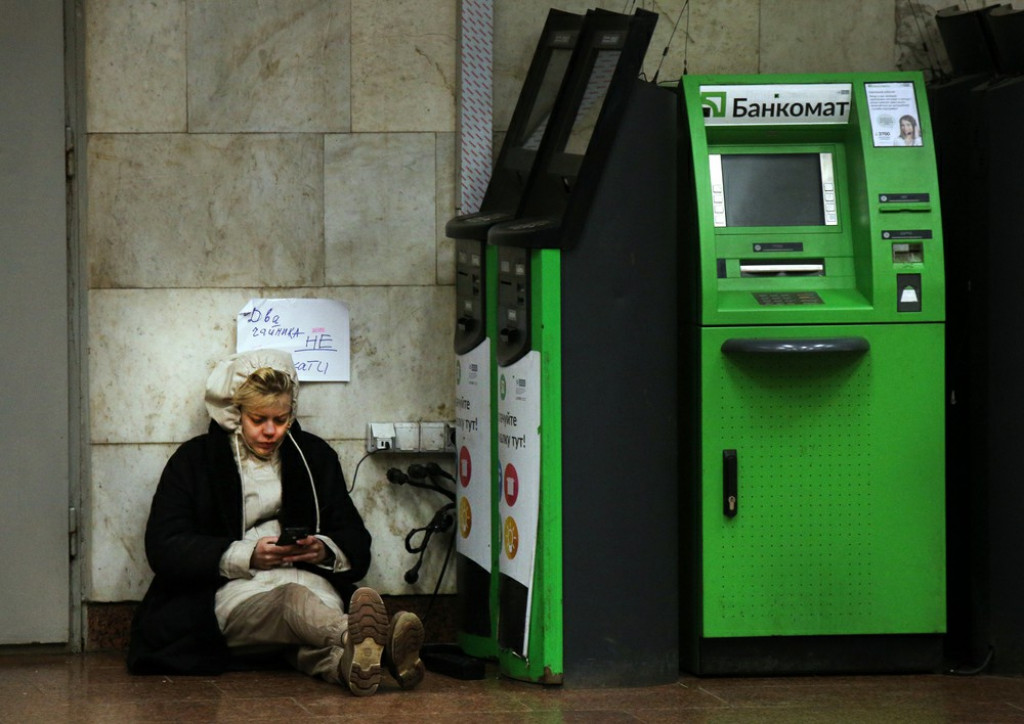 Tak wygląda życie w ukraińskich schronach
