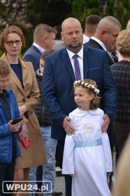 Pierwsza komunia na Popławach
