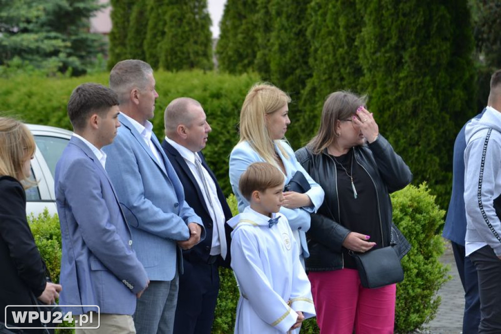 Pierwsza komunia na Popławach