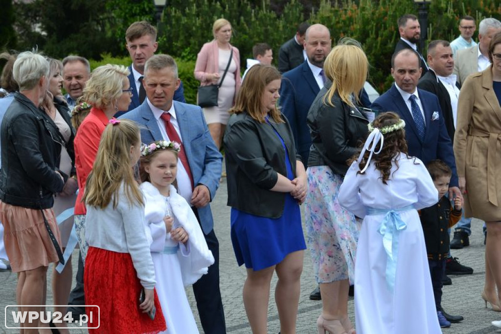 Pierwsza komunia na Popławach