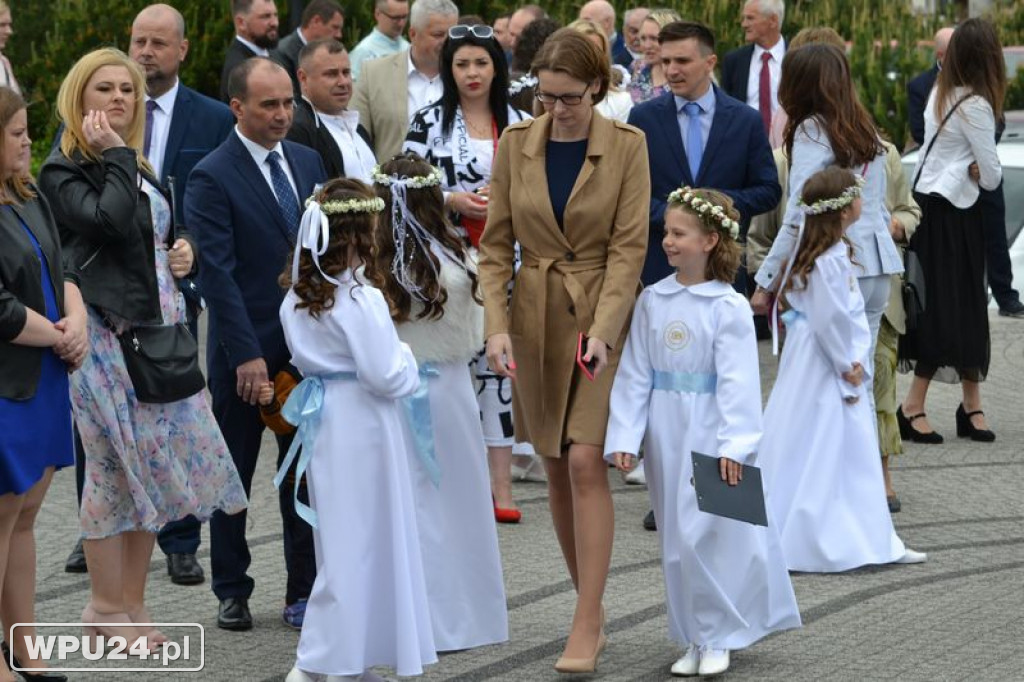 Pierwsza komunia na Popławach