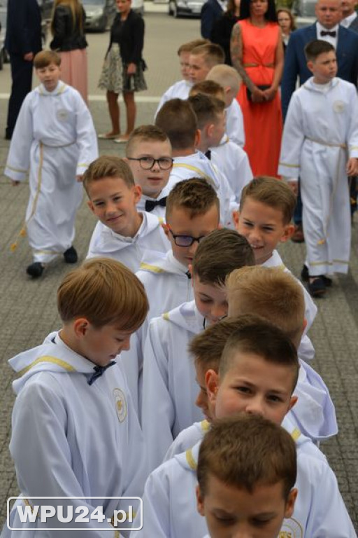 Pierwsza komunia na Popławach