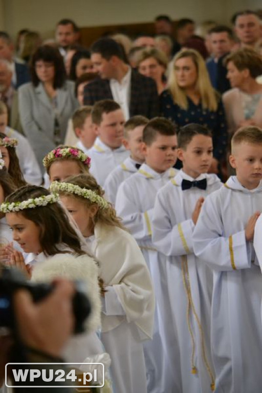 Pierwsza komunia na Popławach