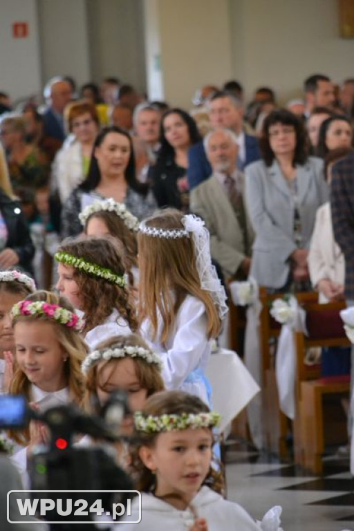 Pierwsza komunia na Popławach