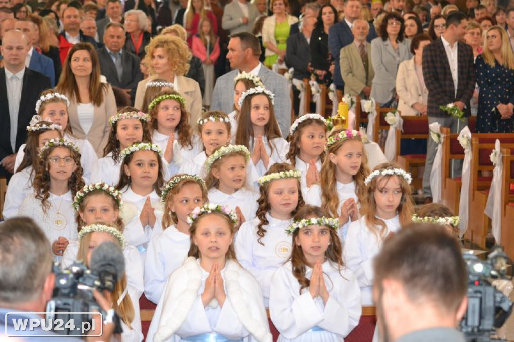 Pierwsza komunia na Popławach