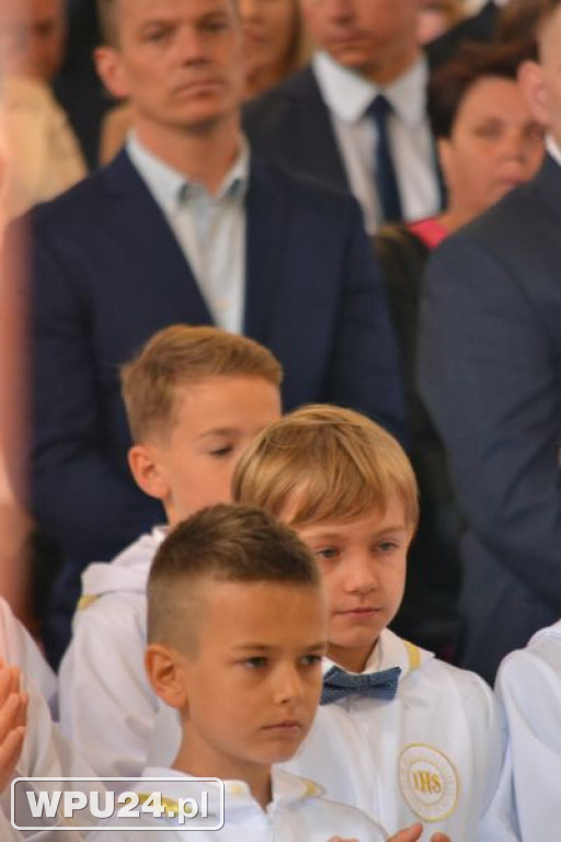 Pierwsza komunia na Popławach