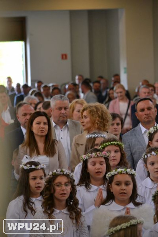 Pierwsza komunia na Popławach