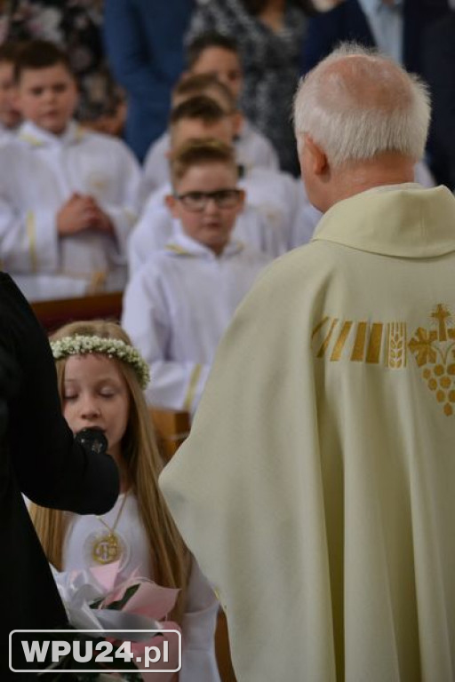 Pierwsza komunia na Popławach