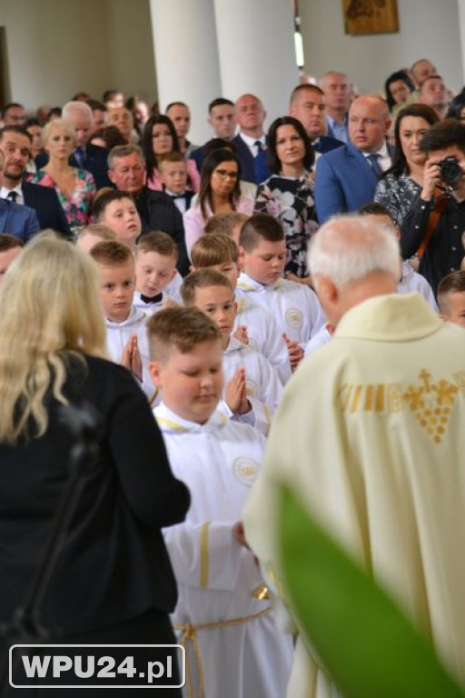 Pierwsza komunia na Popławach