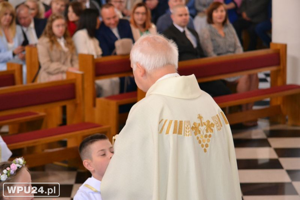 Pierwsza komunia na Popławach