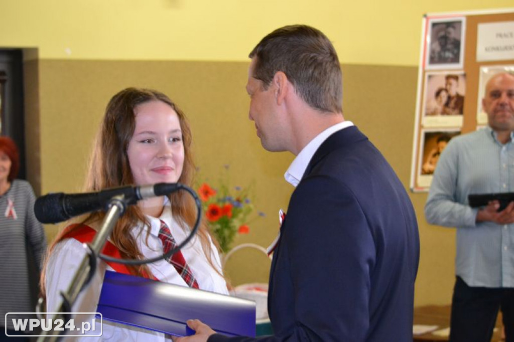10 lecie przyjęcia Patrona szkole w Przemiarowie