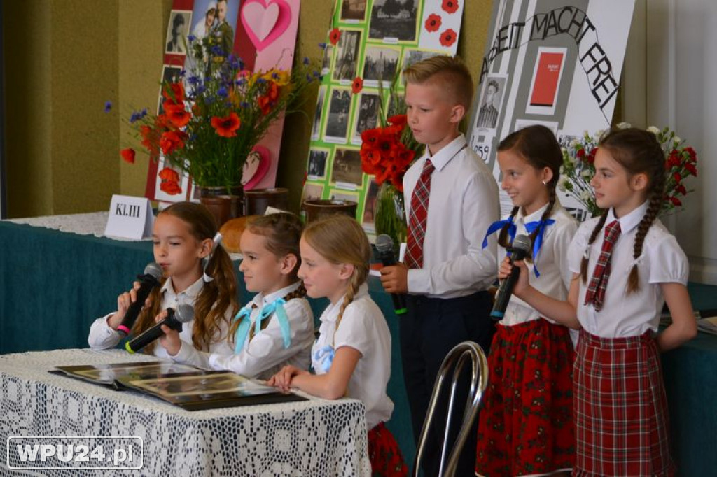 10 lecie przyjęcia Patrona szkole w Przemiarowie