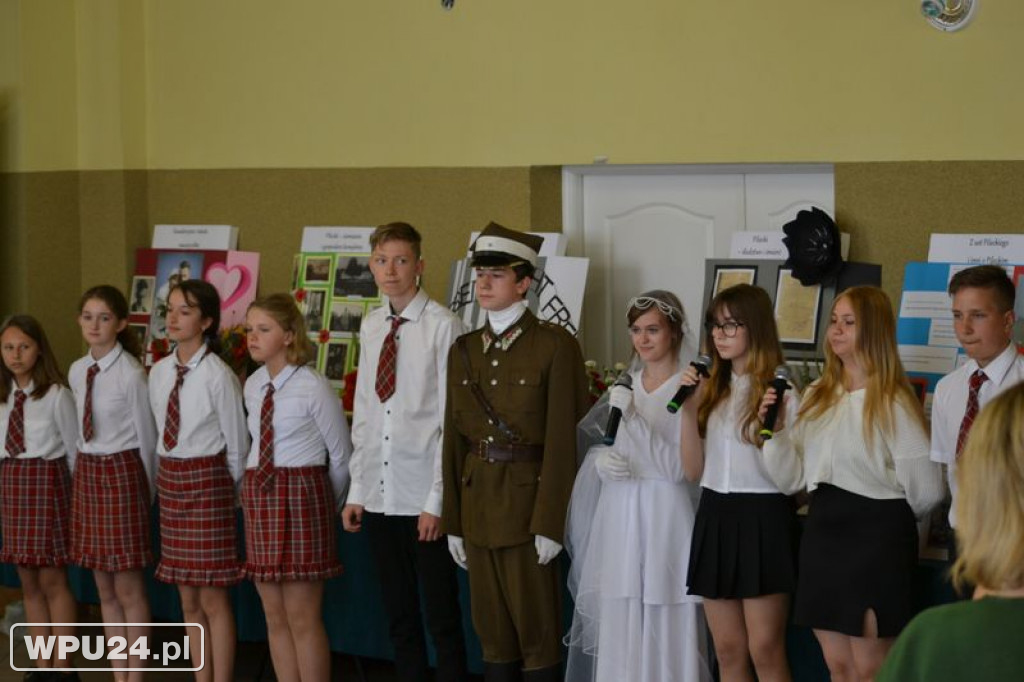10 lecie przyjęcia Patrona szkole w Przemiarowie