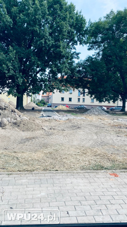 Jeszcze pracują na Placu Piłsudskiego