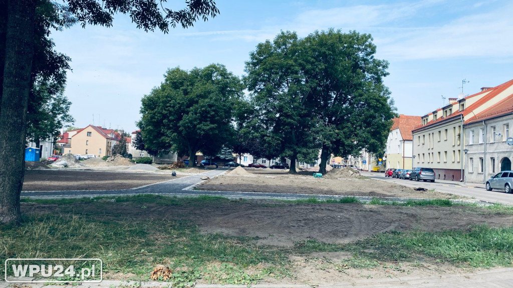 Jeszcze pracują na Placu Piłsudskiego