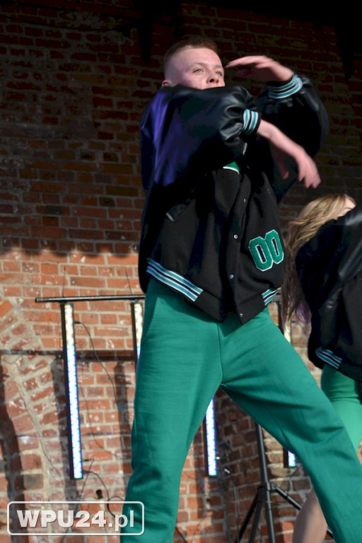 Taneczne show grup SWAG