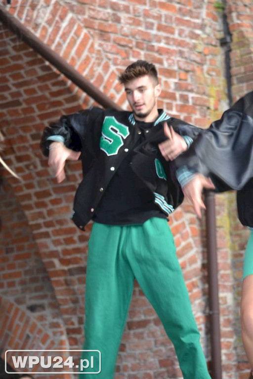 Taneczne show grup SWAG