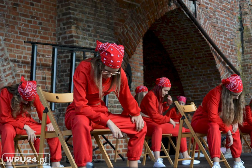 Taneczne show grup SWAG