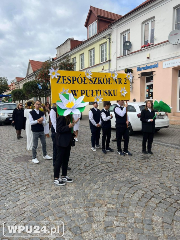 Barwny Korowód w Pułtusku