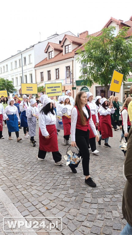 Barwny Korowód w Pułtusku