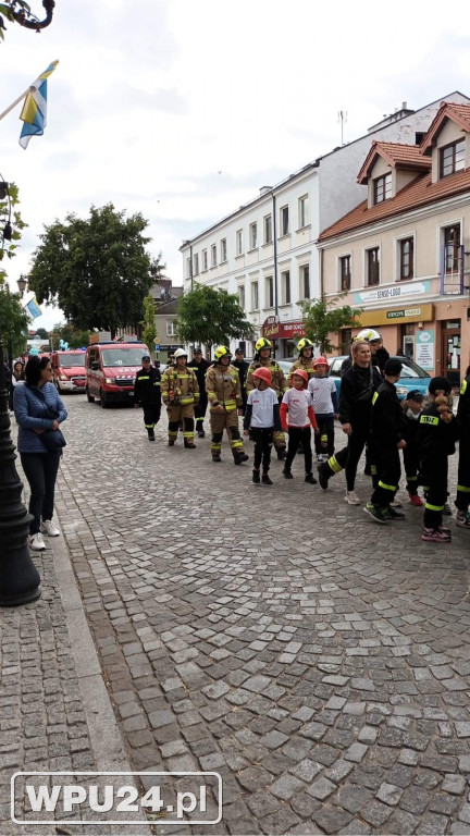 Barwny Korowód w Pułtusku