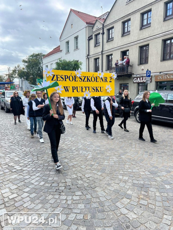Barwny Korowód w Pułtusku