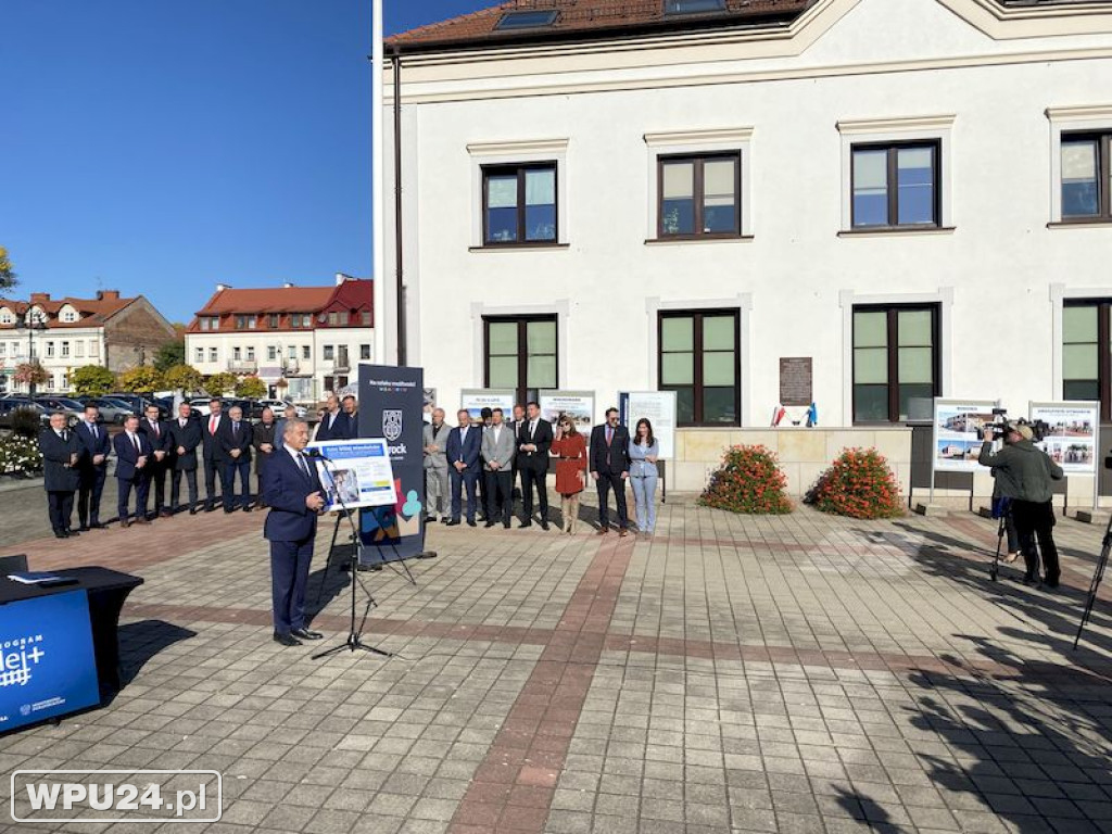 Podpisanie umowy Kolej+