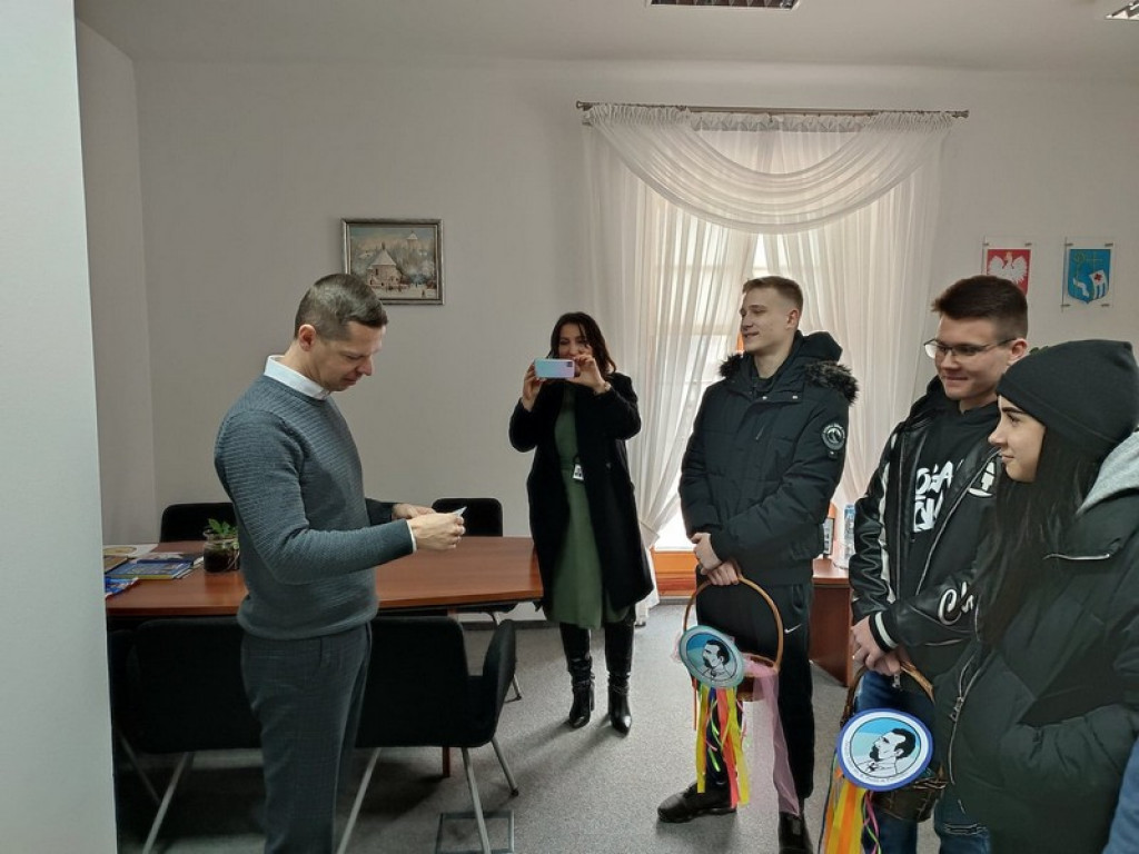 Międzynarodowy Dzień Życzliwości i Pozdrowień
